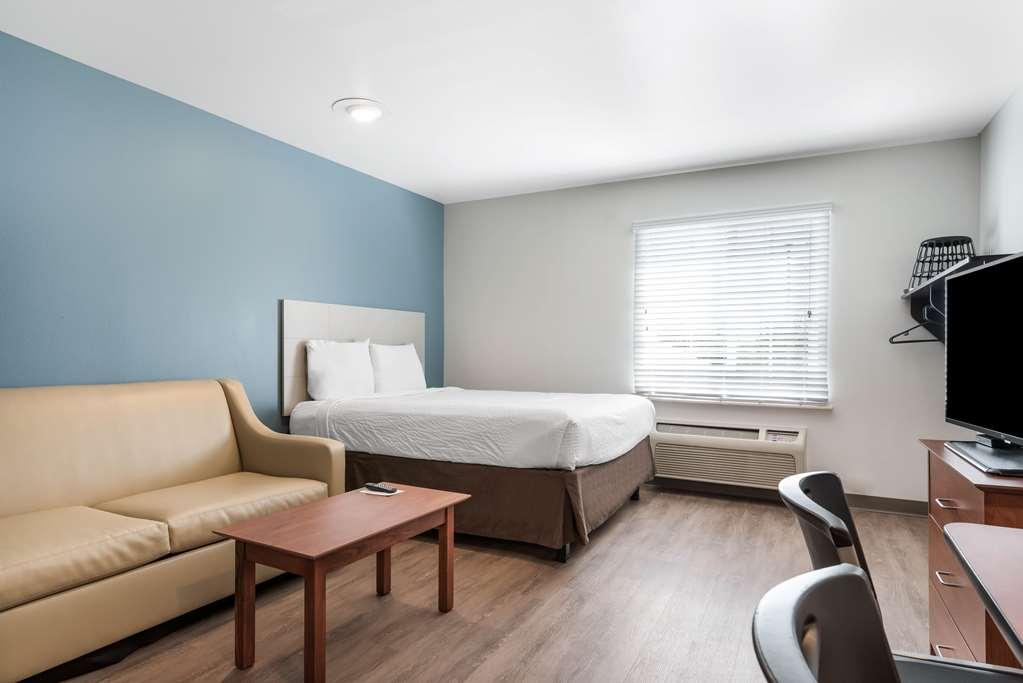 Extended Stay America Select Suites - Orlando - East Room photo