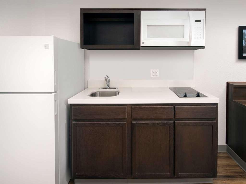 Extended Stay America Select Suites - Orlando - East Room photo