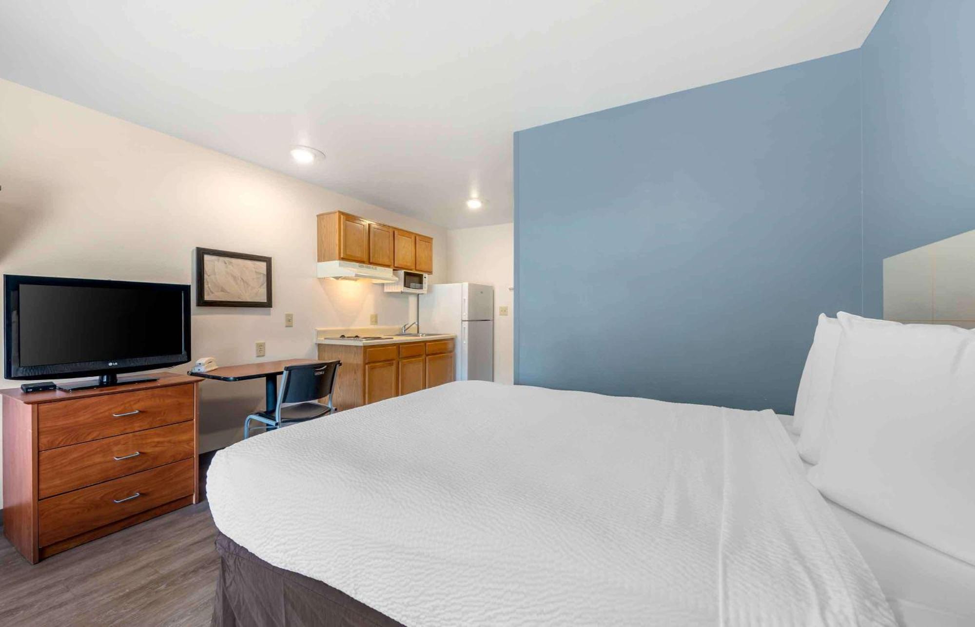 Extended Stay America Select Suites - Orlando - East Exterior photo